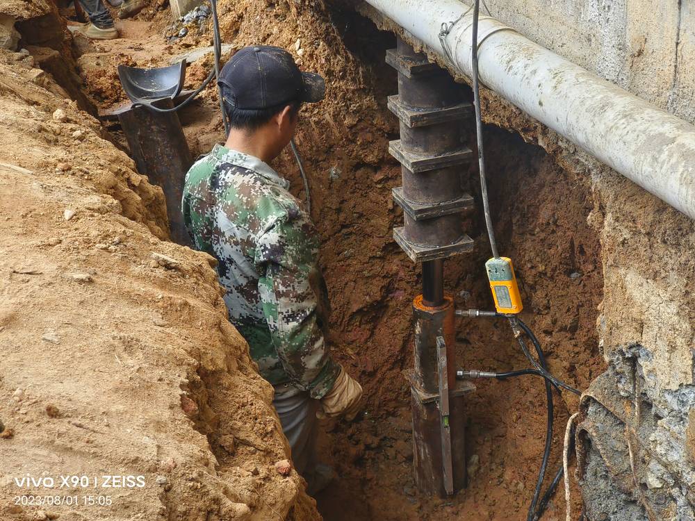 賀州貴港某樓房地基下沉房屋傾斜糾偏頂升施工